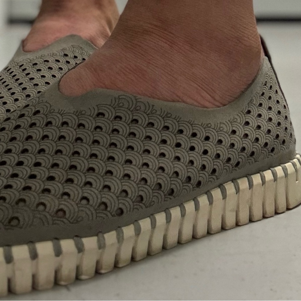 Stylish, Comfortable And Light Designer Shoes